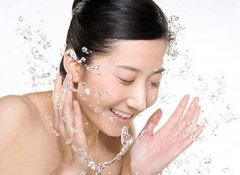 艾灸四大“补水穴”,拒绝秋季皮肤干燥。
